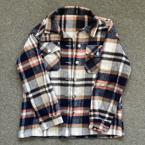 Jackets & Blazers - Plaid Flannel light weight jacket, lightly worn